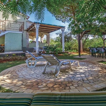 Cozy Apartment In Tar With House Sea View Tar-Vabriga Luaran gambar