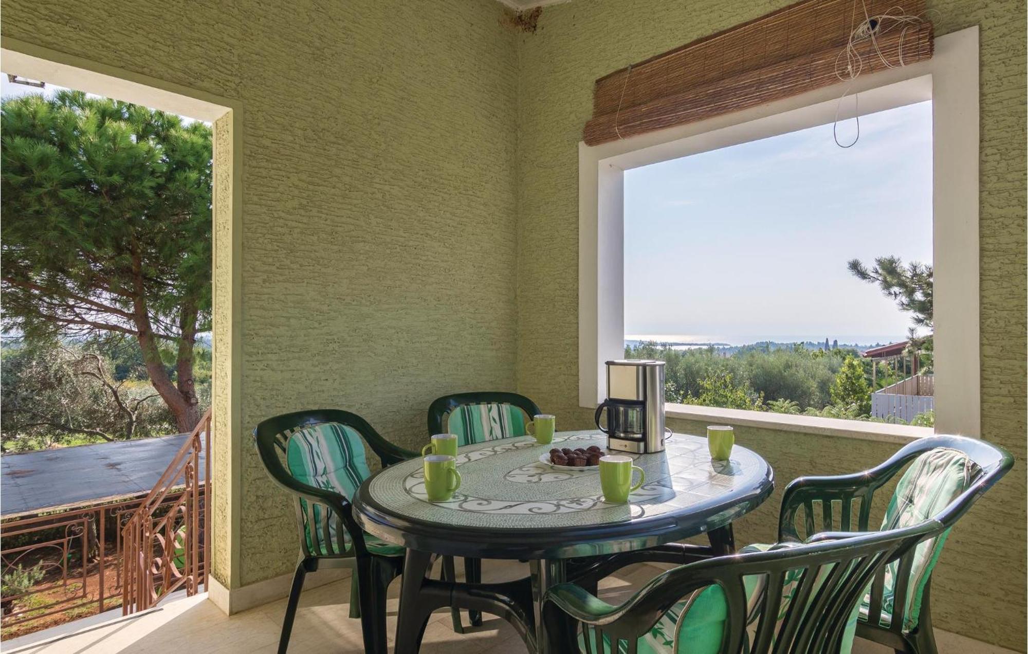 Cozy Apartment In Tar With House Sea View Tar-Vabriga Luaran gambar